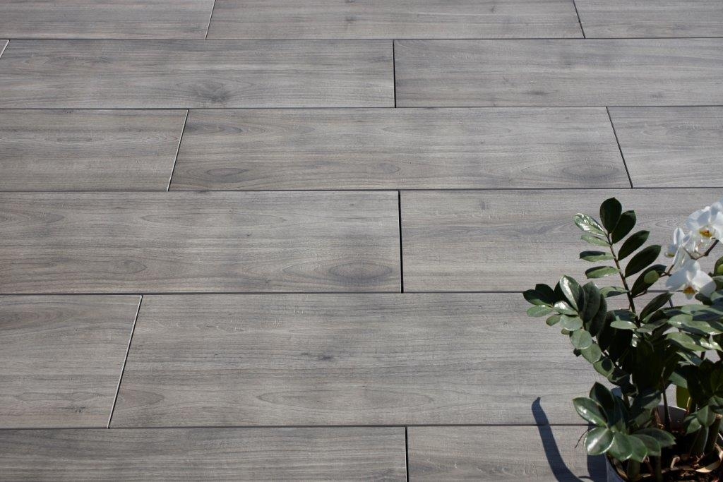Steinfliese Arena Holz Grigio